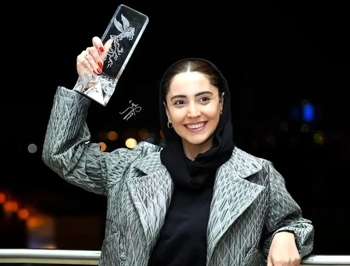 شبنم قربانی با استایل متفاوت در پشت صحنه سریال «طوبی» | عکس جدید بازیگر جوان و پرطرفدار