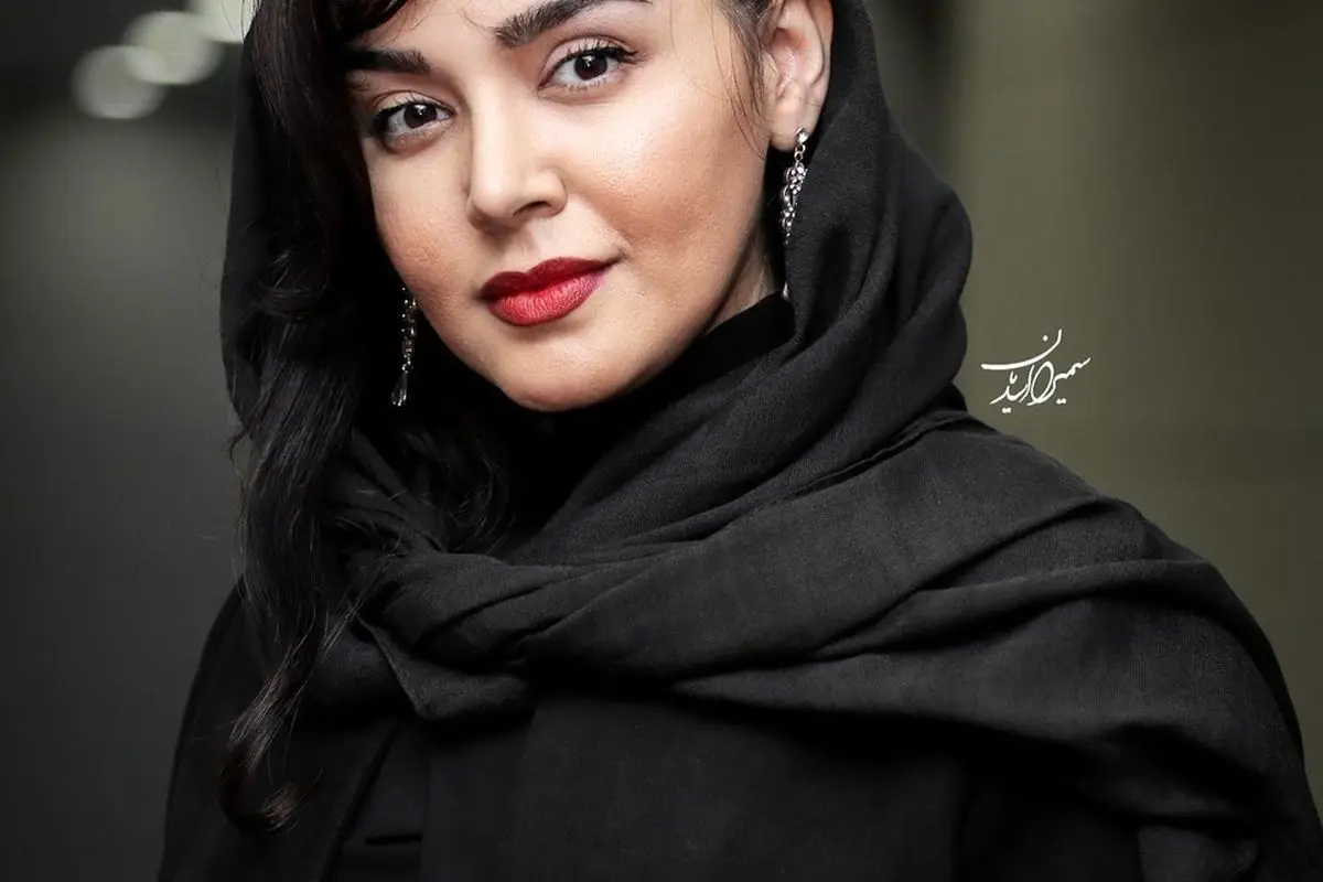 ندا قاسمی در حالت خسته و بی‌حوصله در اینستاگرام، چشمان خمار و دل‌نشین او دل بسیاری را ربوده است