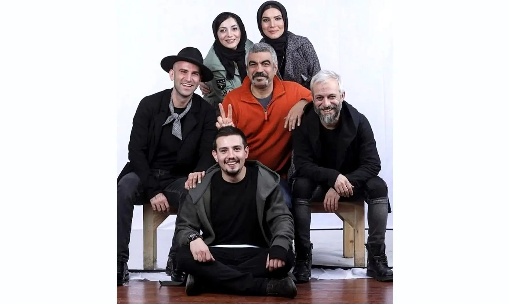 یواشکی‌های عاشقانه بازیگران سریال لیسانسه‌ها در کنار همسر و فرزندان‌شان: از امیر کاظمی و امیرحسین رستمی تا رویا میرعلمی و شباهت همسر به عادل فردوسی‌پور و روایت‌های جذاب زندگی خصوصی آن‌ها