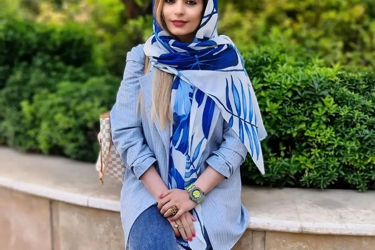 مدل مانتو اسپرت و تیپ تینیجری سپیده خداوردی در جدیدترین عکس اینستاگرامش