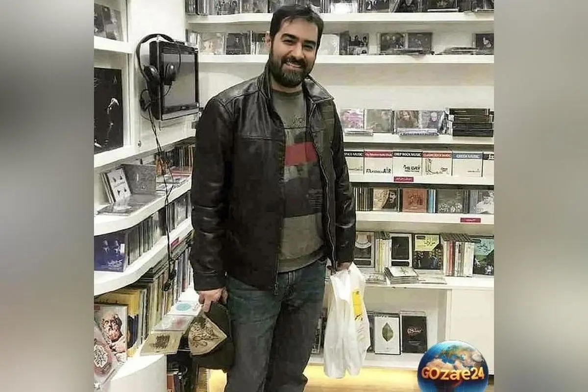 تصویری از شهاب حسینی در کتابفروشی مجتبی جباری و استقبال گرم و صمیمی از سوپراستار سینمای ایران