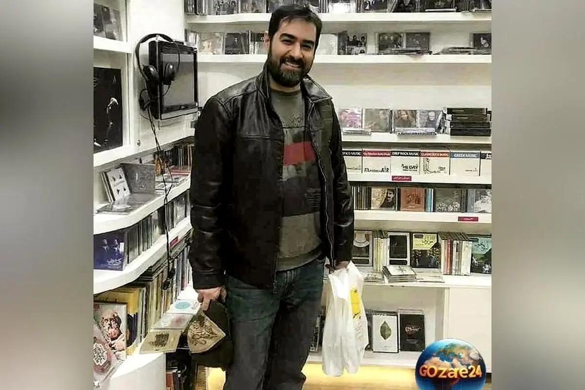 تصویری از شهاب حسینی در کتابفروشی مجتبی جباری و استقبال گرم و صمیمی از سوپراستار سینمای ایران
