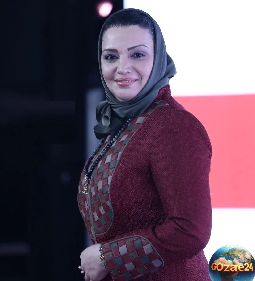الهام پاوه‌نژاد در پستی احساسی: فرصت جبران گذشته کوتاه است، دستم را بگیر!