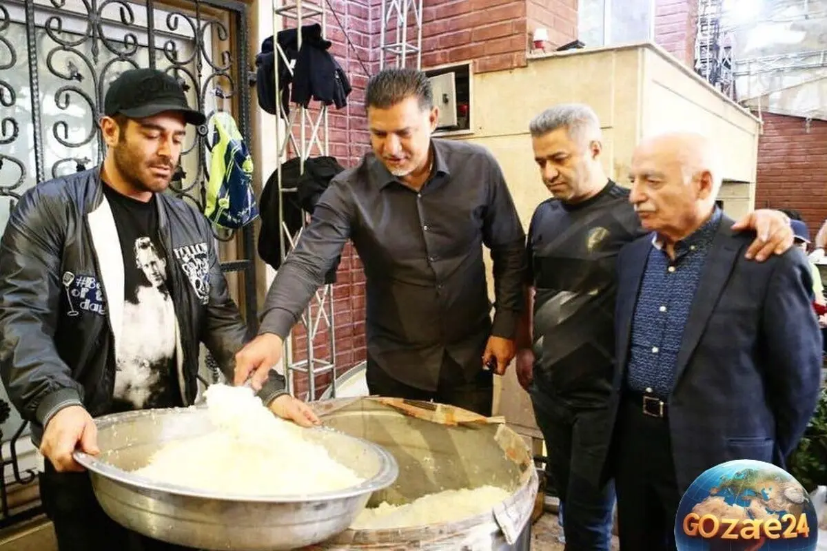 علی دایی و محمدرضا گلزار در راه نذر امام حسین؛ لحظه‌ای معنوی و دیدنی در روز عاشورا