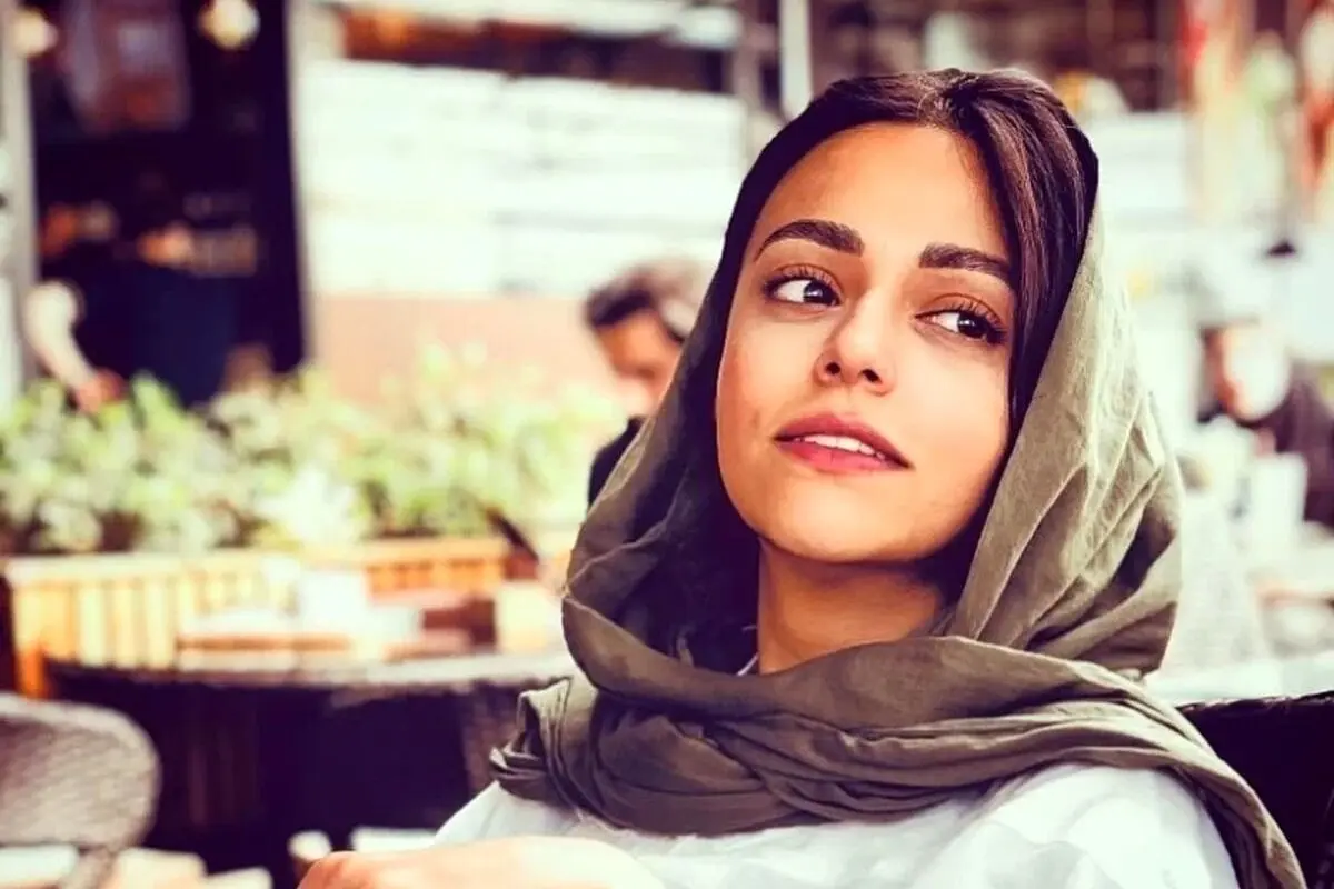 عکس خانوادگی سوگل خلیق و برادر خوشتیپش؛ لحظه‌ای جذاب از خانواده هنرمند در کنار هم