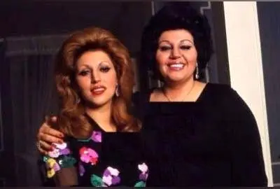 بازدید از اتاق بهشتی هایده و مهستی؛ جایی پر از خاطرات، هنر و آرامش در قلب موسیقی ایران