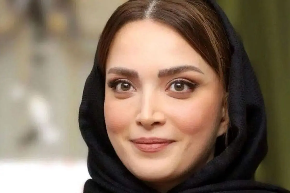 کودکی بهنوش طباطبایی در جشن خانوادگی با لباسهای زیبا + عکس و داستان سفر در زمان