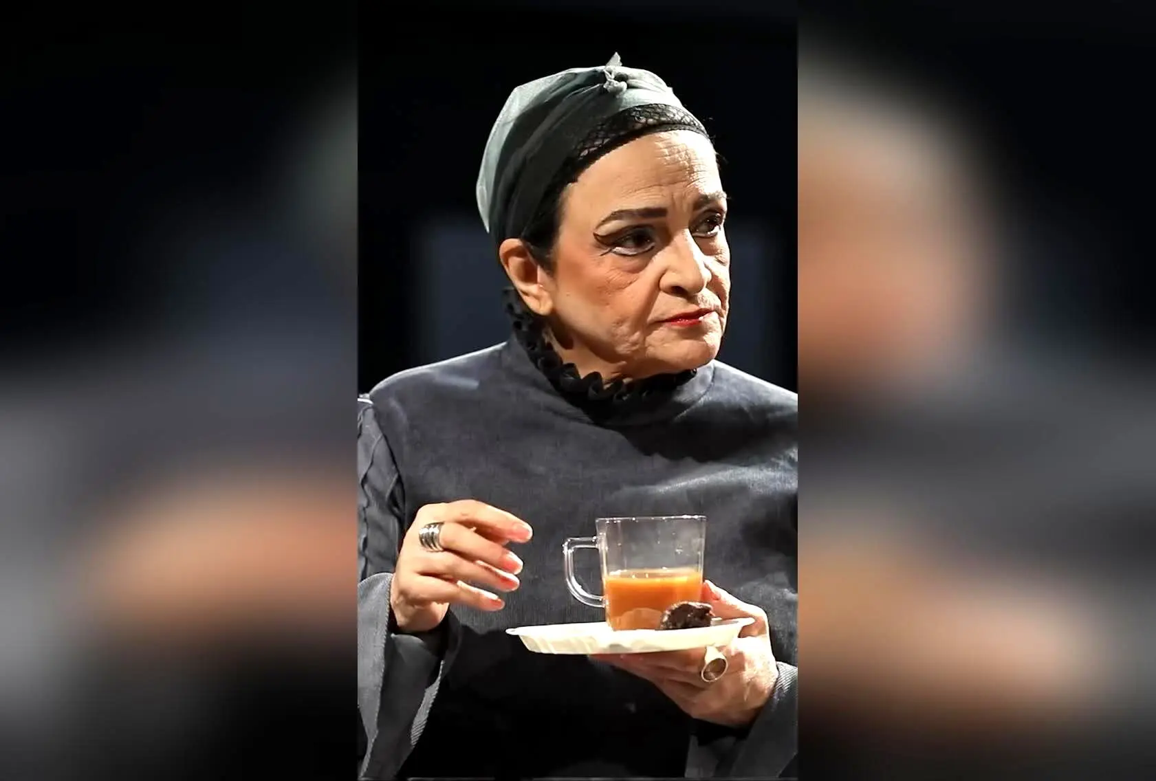 گلاب آدینه و نورا هاشمی در تئاتر: داستان استعداد، خانواده و درخشش در هنر ایران