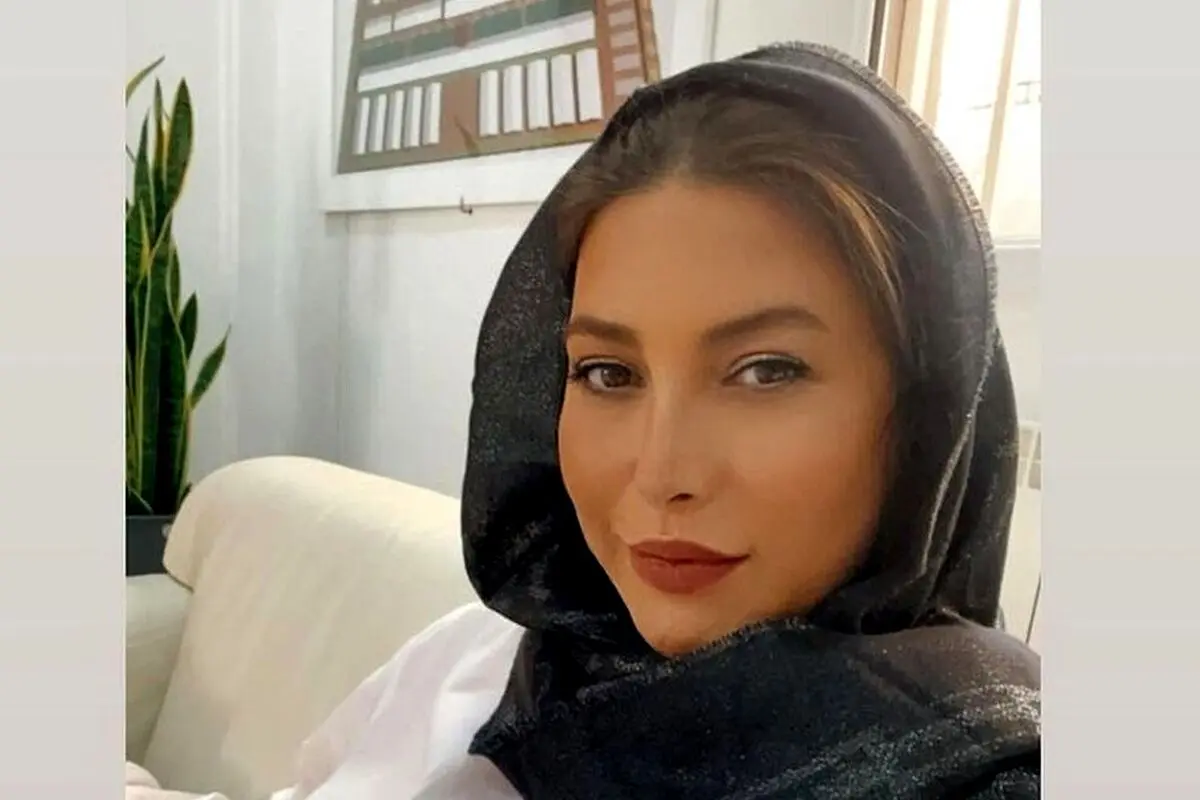 فریبا نادری خانه ویلایی با بشقاب‌های عتیقه و دیوارکوب‌های لوکس + رونمایی از شومینه سنگی، همچنان در اوج سلیقه و شیک بودن! عکس‌ها و جزئیات در ادامه