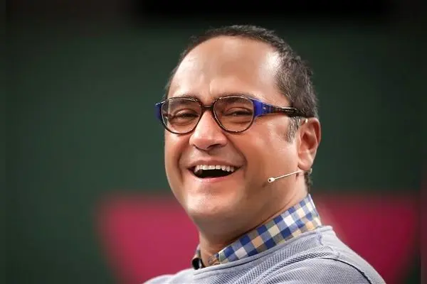 معماری بی‌نظیر برج آزادی رامبد جوان را شیفته خود کرد | لحظه‌ای دیدنی از زیبایی معماری ایرانی