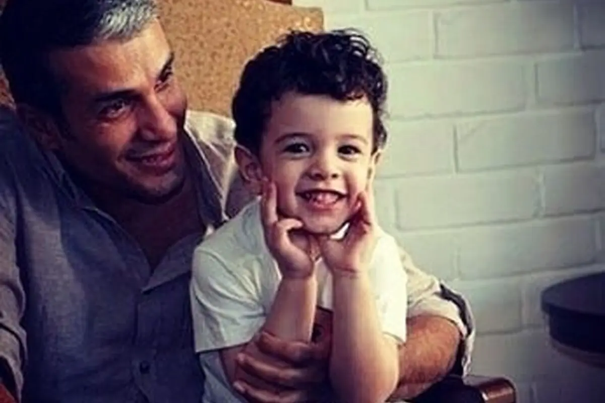 عکس و جزئیات جشن تولد عاشقانه آریا عظیمی نژاد، داور برنامه عصرجدید با تزئین گلبرگ‌های سرخ + مبارکا باشه