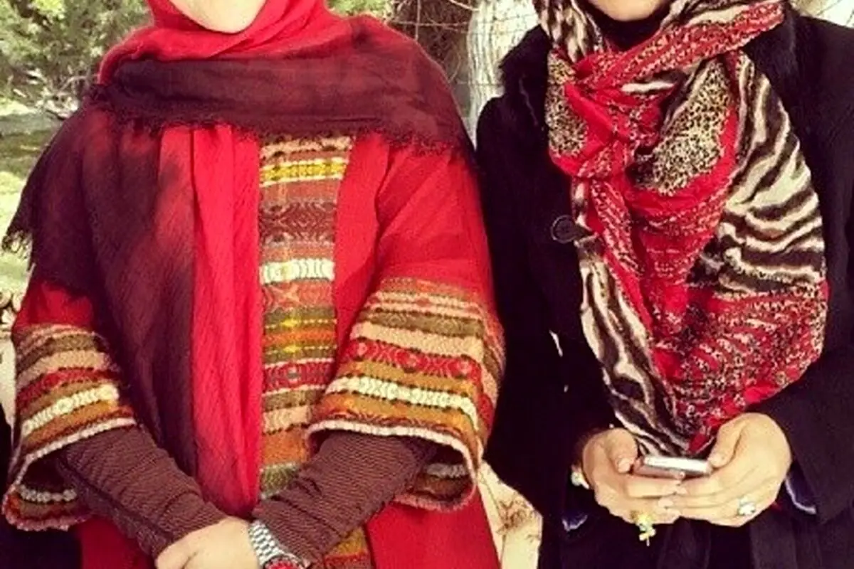 دورهمی دوستانه و رنگارنگ شبنم قلی خانی و لاله اسکندری در رستوران بانمک با غذاهای محلی و عکس‌های جذاب