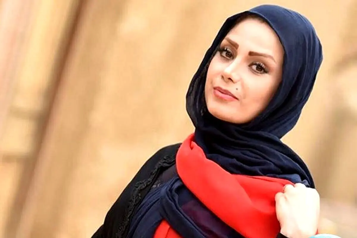 طراحی منحصربه‌فرد و چیدمان خاص اتاق مطالعه خانم مجری صبا راد، فضای زیبا و متفاوت همراه با ویدیوهای جذاب