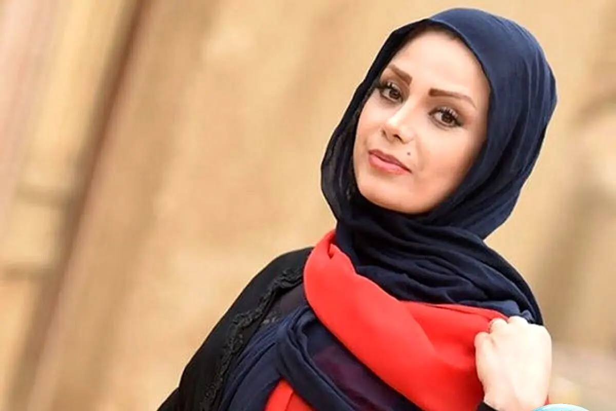 طراحی منحصربه‌فرد و چیدمان خاص اتاق مطالعه خانم مجری صبا راد، فضای زیبا و متفاوت همراه با ویدیوهای جذاب