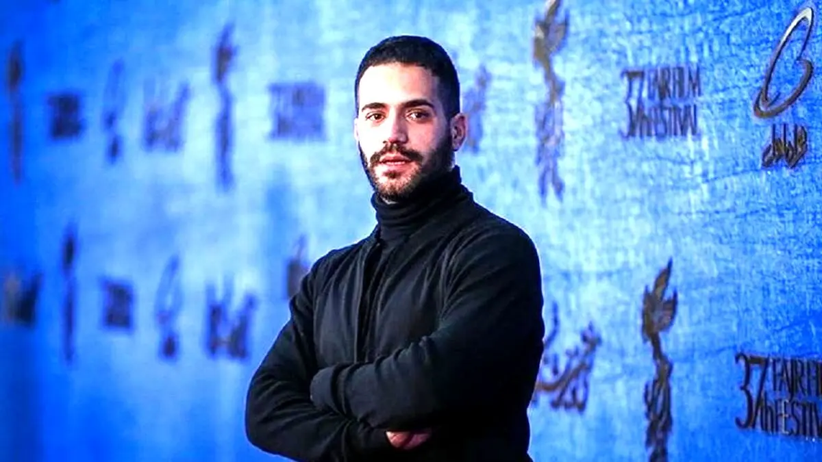 عکس جدید محمد ولی‌زادگان در نقش بردیای سریال گردن زنی با استایل بهاری و ساعت لوکس + جزئیات