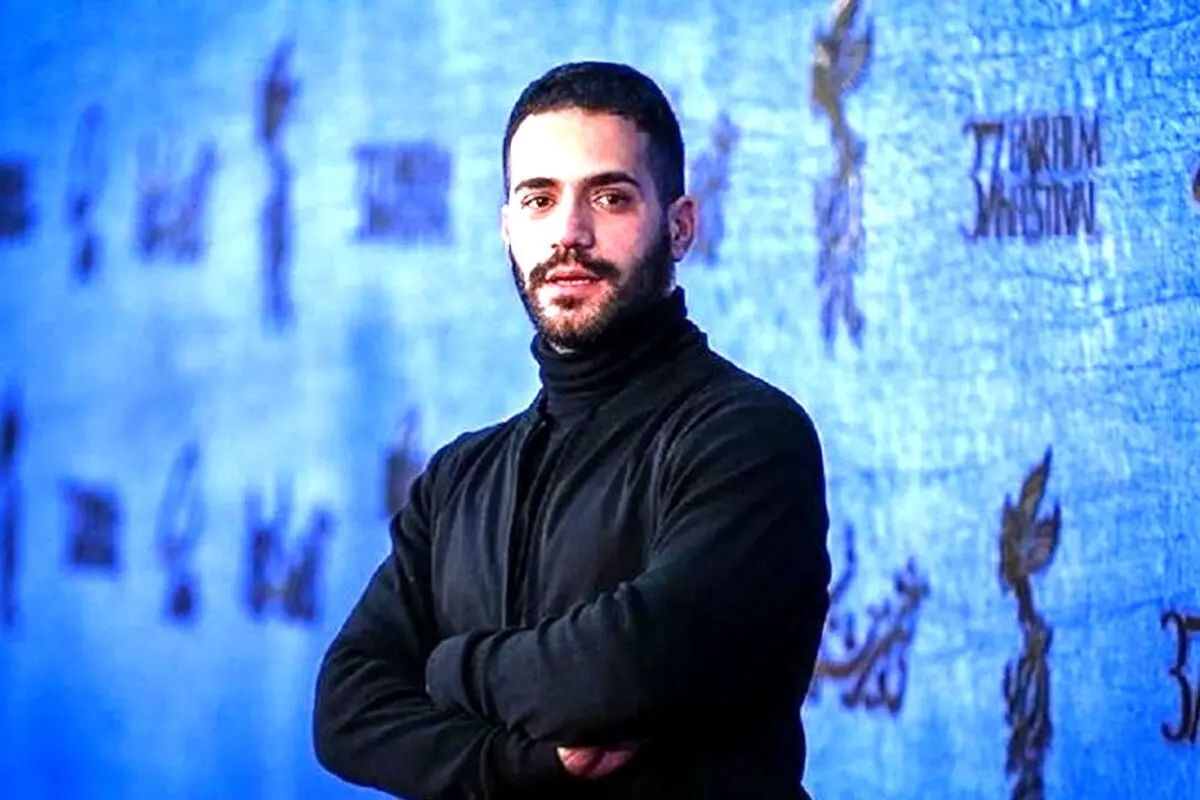 عکس جدید محمد ولی‌زادگان در نقش بردیای سریال گردن زنی با استایل بهاری و ساعت لوکس + جزئیات