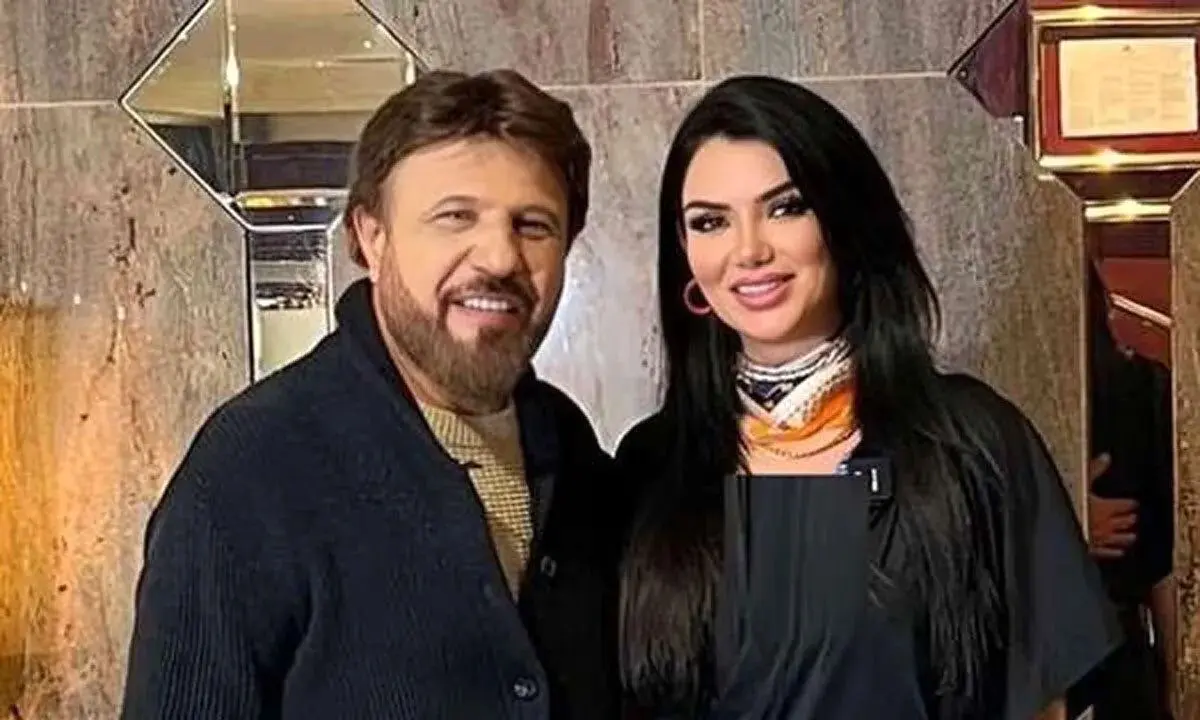 عکس جدید بیژن مرتضوی و همسر پنجمش در کنار برج ایفل پس از فوت ستاره سعیدی