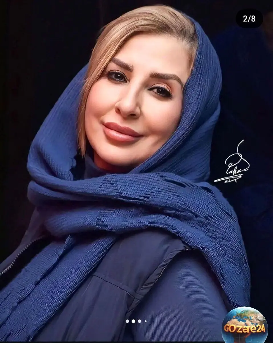 یادگاری عاشقانه مرجانه گلچین و خانواده‌اش مقابل در عمارت شهرداری رشت + عکس خواهر و برادرش
