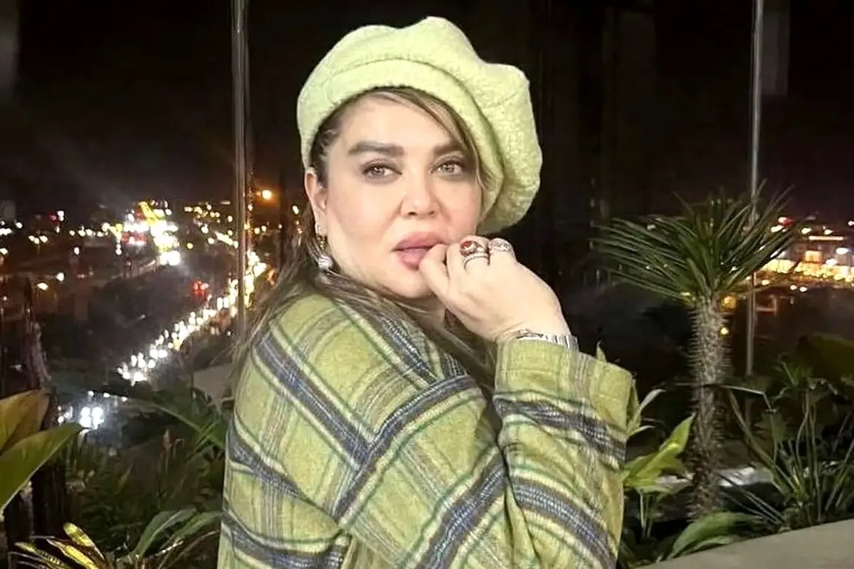 خانه هنرمندانه بهاره رهنما؛ ترکیبی از رنگ‌های گرم، آثار هنری خاص و چیدمان منحصر به فرد