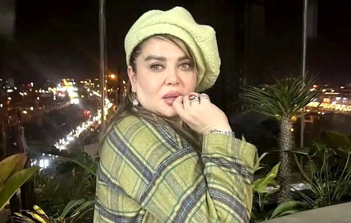 خانه هنرمندانه بهاره رهنما؛ ترکیبی از رنگ‌های گرم، آثار هنری خاص و چیدمان منحصر به فرد