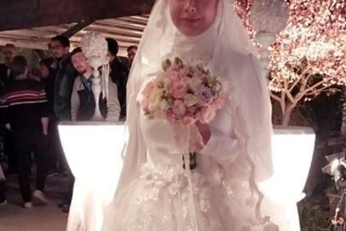 عکس‌های ویژه از عروسی امیریل ارجمند و همسرش یاسمینا باهر + دسته گل زیبا و لحظه‌های خاطره‌انگیز در باغ