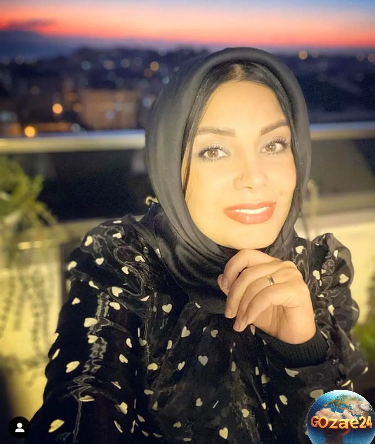 صبا راد عازم سفر شد و لحظه‌های قدیمی دوران تحصیل خود را در اینستاگرام به اشتراک گذاشت
