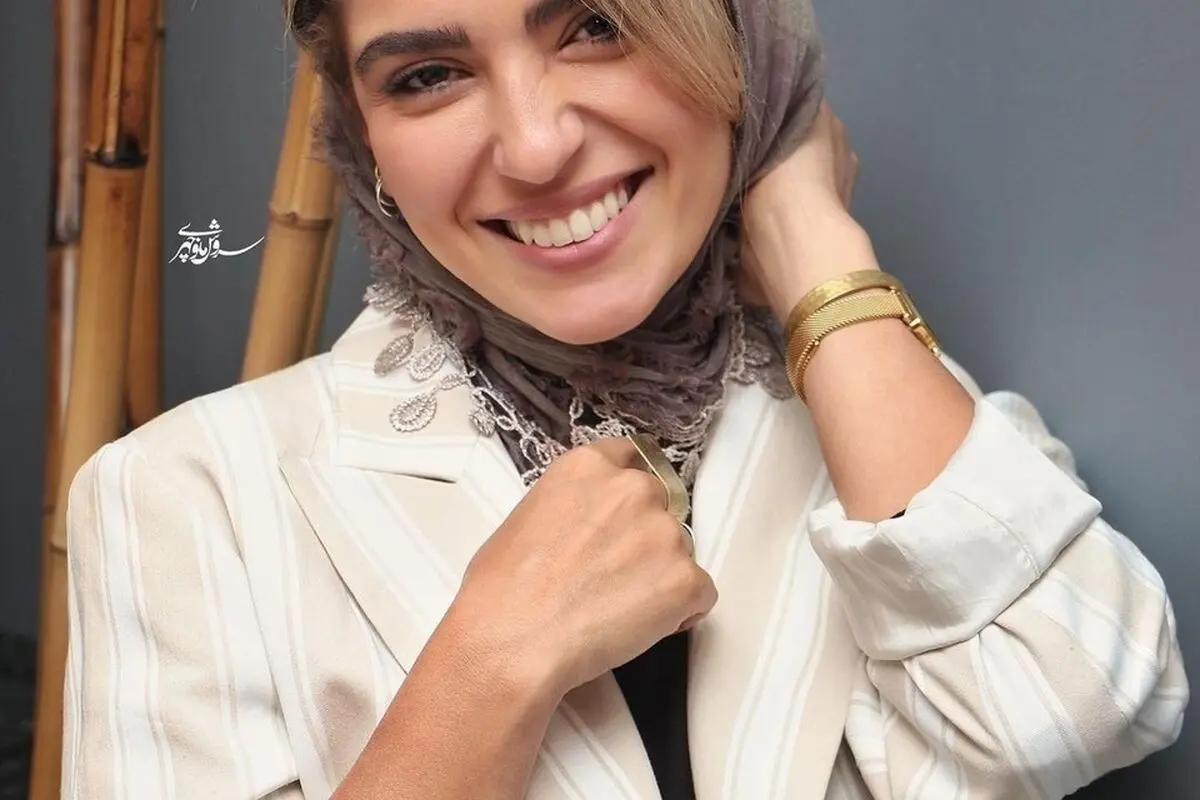 مونا کرمی در پارک‌گردی تابستانی با استایل ایرانی و المان‌های فرهنگی در صفحه شخصی