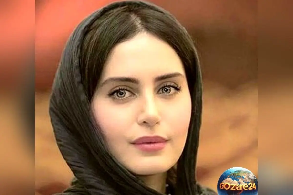 الناز شاکردوست در سیزده بدر خارج از کشور با سبزه گره‌زنی در کنار چمن‌های پیاده‌رو