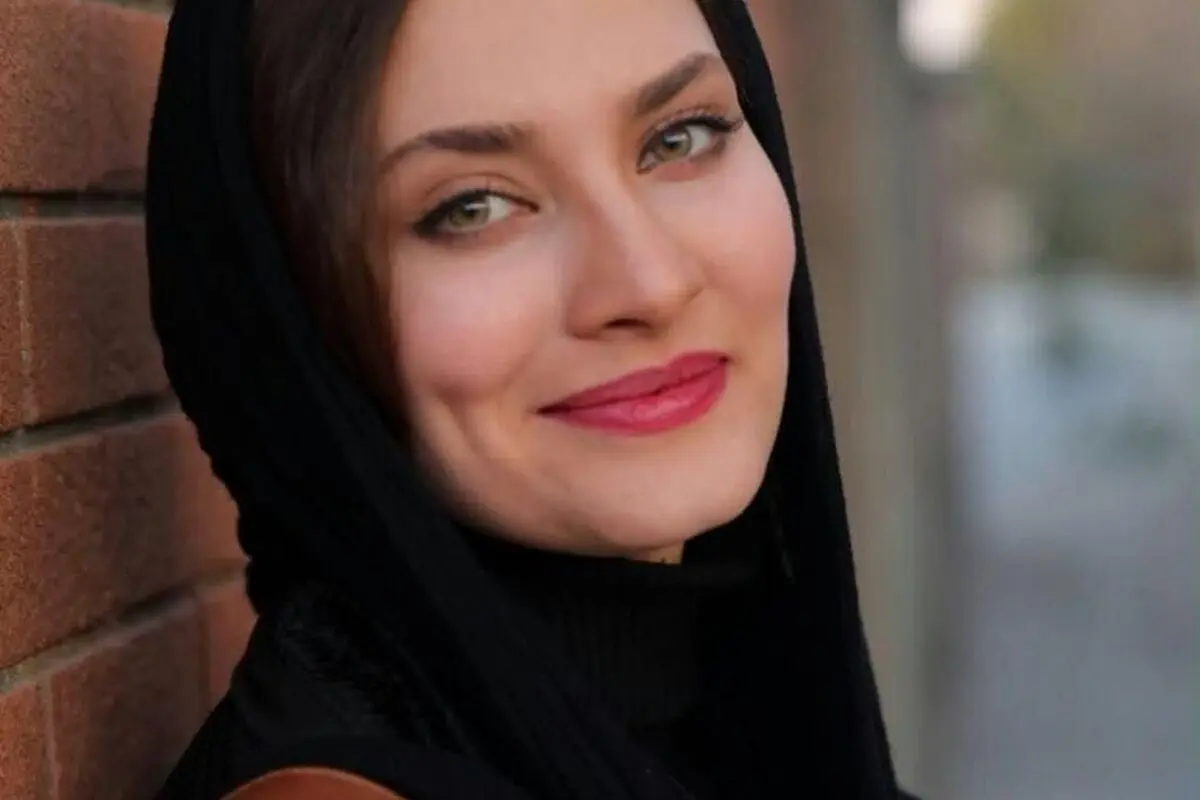 ساناز سعیدی با ادعای عجیب درباره سقف خانه‌اش: «از طلای ناب ساخته شده است!»