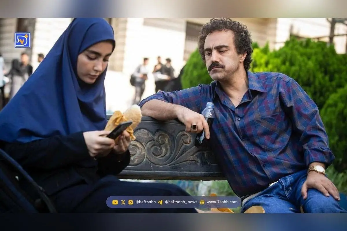 استایل خیابانی و اسپرت سنا حسینی در جدیدترین عکس، نگاه‌ها را معطوف خود کرد