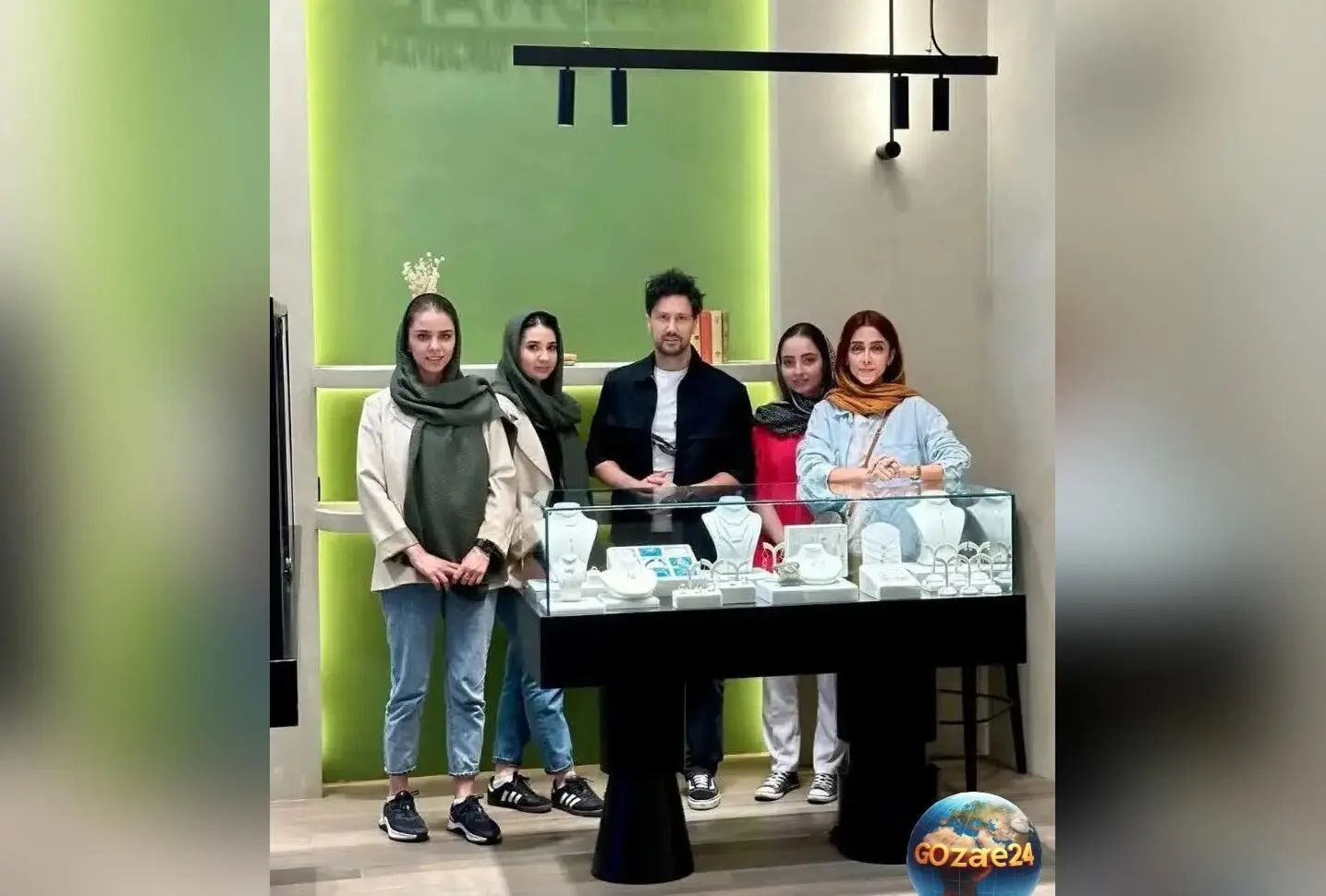 سرقت میلیاردی طلا و جواهرات از طلافروشی سنجاق با حضور بازیگر معروف شاهرخ استخری | جزئیات و تصاویر