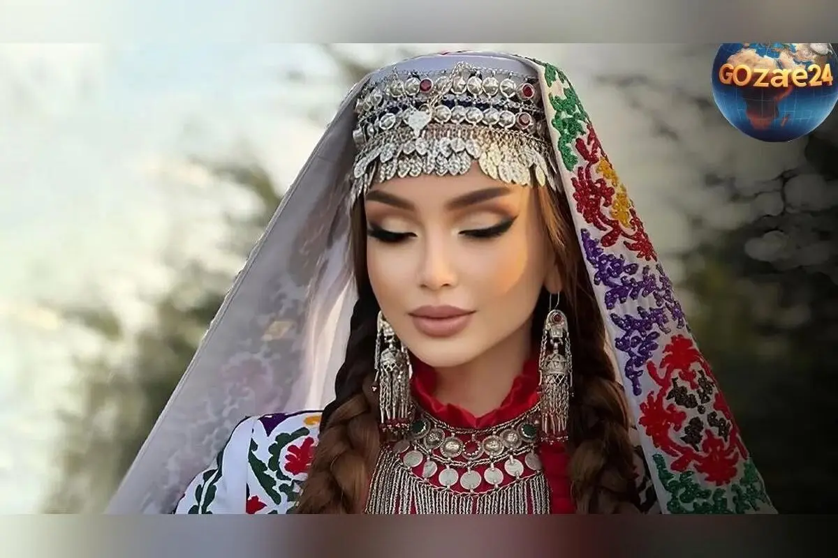 رونمایی مجموعه مد «شاهنامه» اثر طراح تاجیکی خورشید ستاروف؛ بازآفرینی اسطوره‌ها و فرهنگ ایرانی-تاجیکی در لباس‌های مدرن