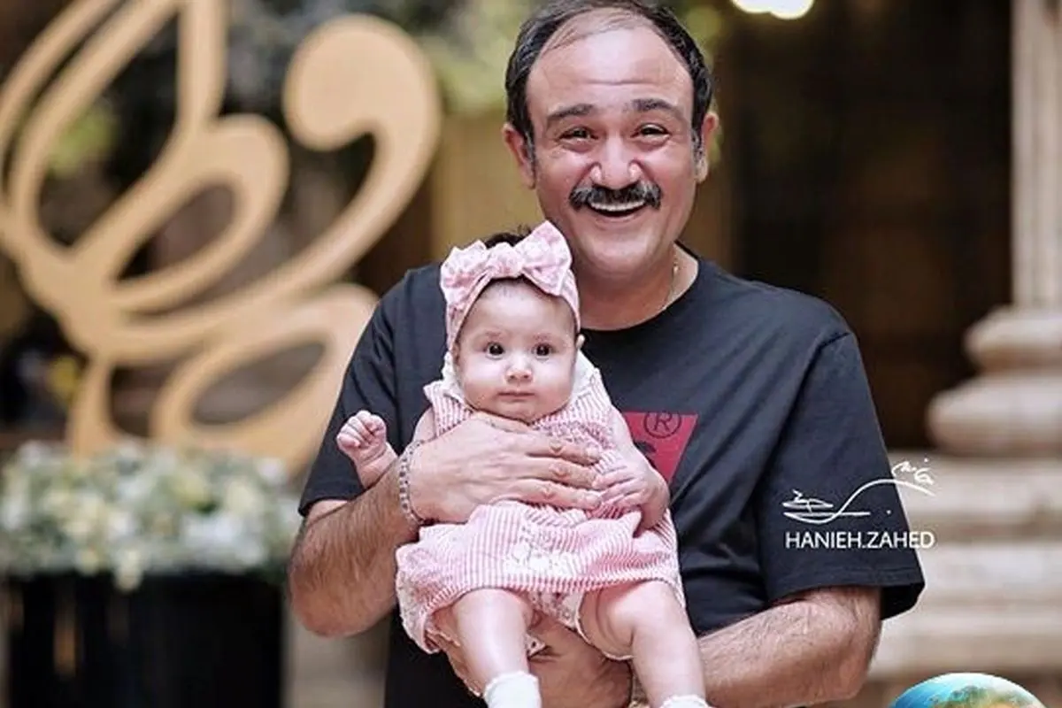 همسر مهران غفوریان و دخترش در ماشین جالب و بامزه وانت بادکنی + عکس جدید در اینستاگرام