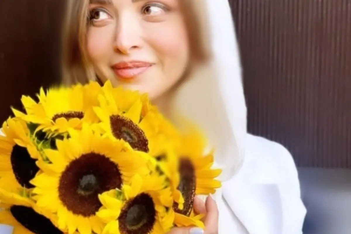 تولد باشکوه بهنوش طباطبایی با دکور نارنجی، لباس متفاوت و کیک هنری؛ لحظه‌ای خاص در کنار طرفداران