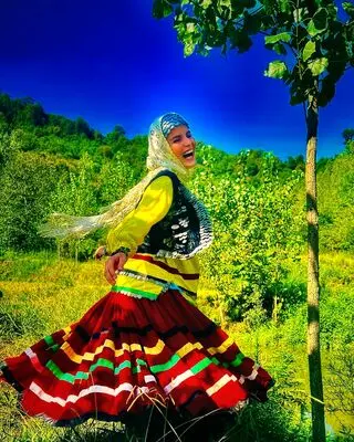 چهره متفاوت غزاله اکرمی خارج از سریال سوجان؛ زیبایی واقعی که تلویزیون نشان نداد!