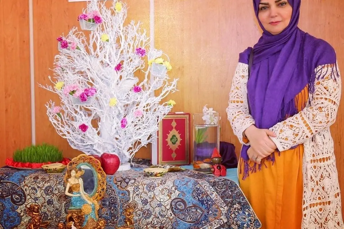 تصاویر لوکس و مدرن از چیدمان منزل الهه رضایی با سبک کلاسیک و رنگ‌های سفید، طلایی و مشکی