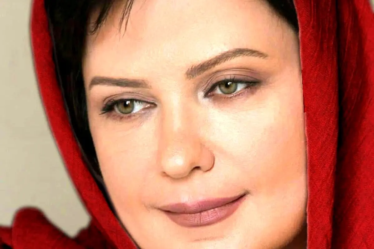 علی‌رغم ۵۵ سالگی؛ چهره جوان و خاطره‌انگیز لعیا زنگنه در پشت صحنه تصاویر جدید