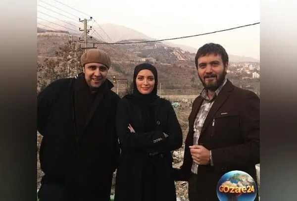 سلفی شیطنت‌آمیز کامبیز دیرباز، متین ستوده و بهنوش طباطبایی در پشت‌صحنه سریال میکائیل ۱۳۹۴