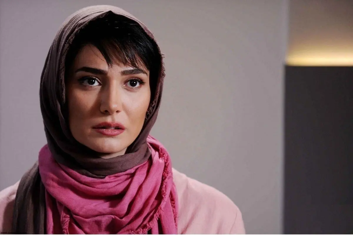 ژست عجیب مینا وحید در کنار حیوان خانگیاش + عکس و بیوگرافی بازیگر محبوب سینما و تلویزیون