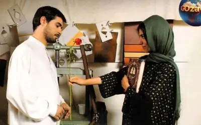 فریبا کوثری در کنار آرامش و قهوه‌های دلنشین: لحظه‌های بی‌خیالی و خودشناسی در کافه‌ها