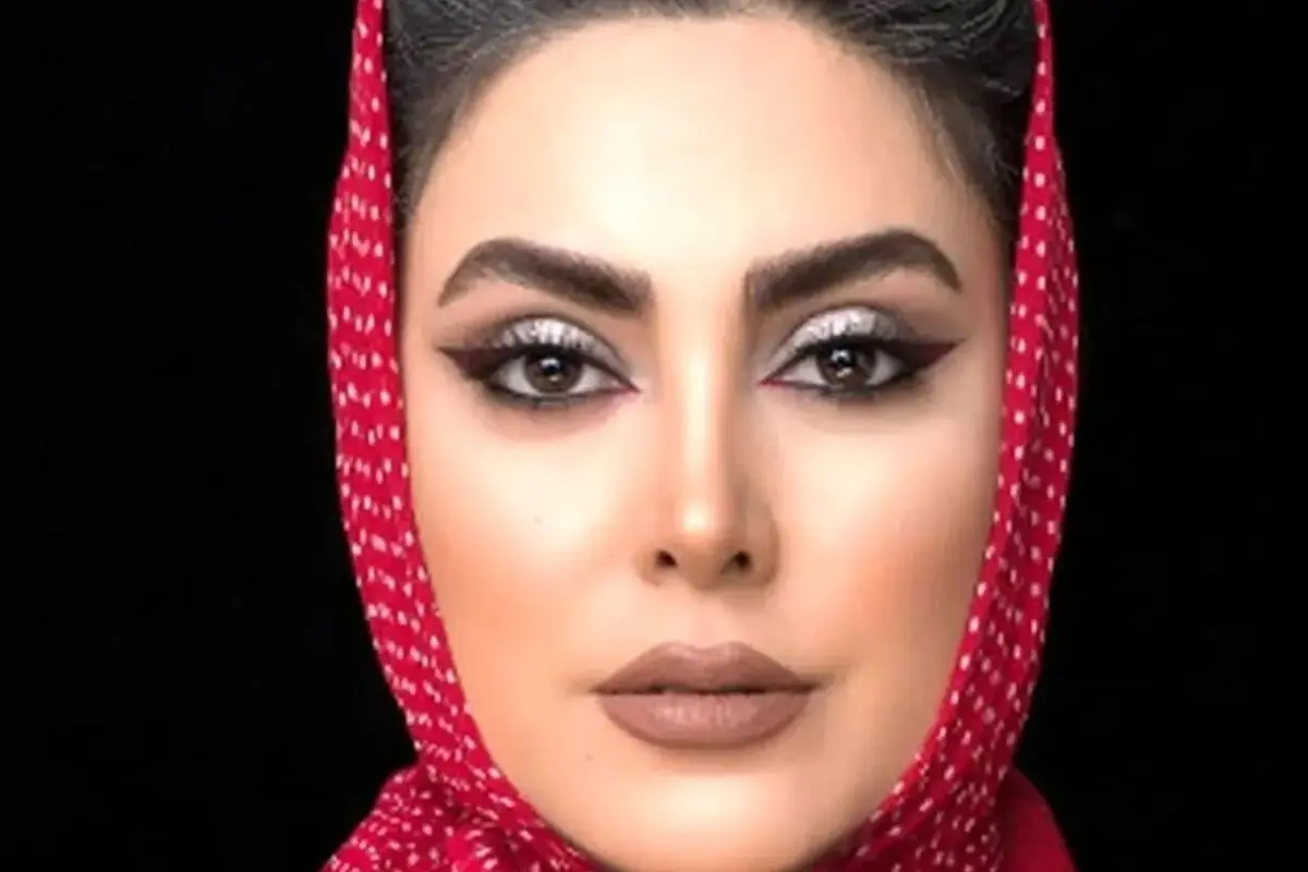 استایل شیک و باکلاس نیلوفر شهیدی در کنار دریا برای تبریک تولد دختر ناشناس + عکس