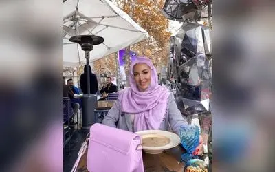 تصویر جذاب از میز غذای رنگارنگ و اصیل همسر بهرام رادان با تزیینات بی‌نظیر ایرانی + عکس