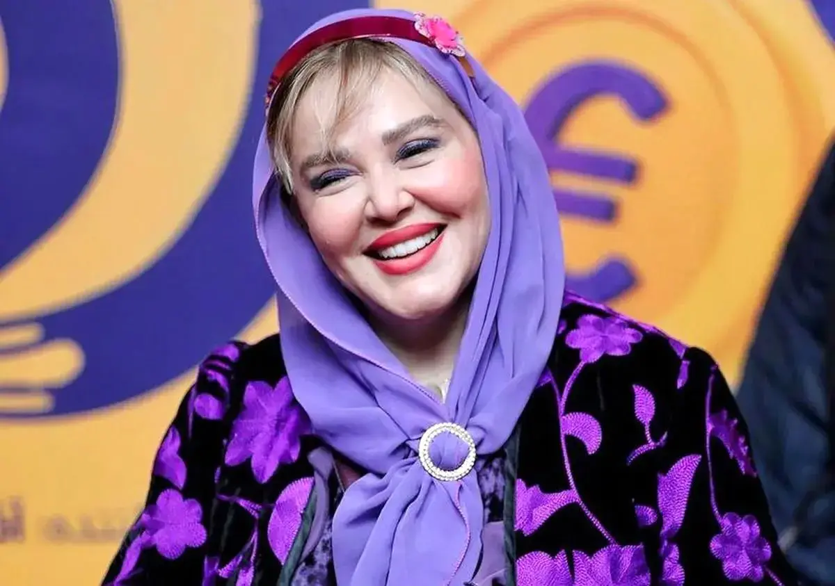 نگاهی به دکوراسیون لوکس و هنری منزل بهاره رهنما؛ ترکیبی جذاب از رنگ‌های گرم، آثار هنری و عناصر سنتی-مدرن