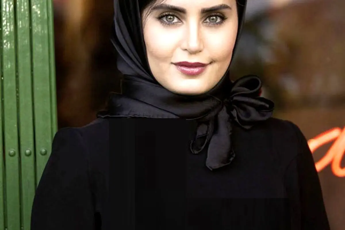 عکس دیده نشده الناز شاکردوست کنار خانم و آقای خوشتیپ و جذاب | جدیدترین تصویر الناز شاکردوست در کنار ستاره‌های محبوب