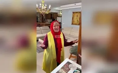 گشت و گذار در منزل شاه پسند شهین تسلیمی؛ طراحی داخلی لوکس با مبلمان ایتالیایی و هنرهای دستی ایرانی