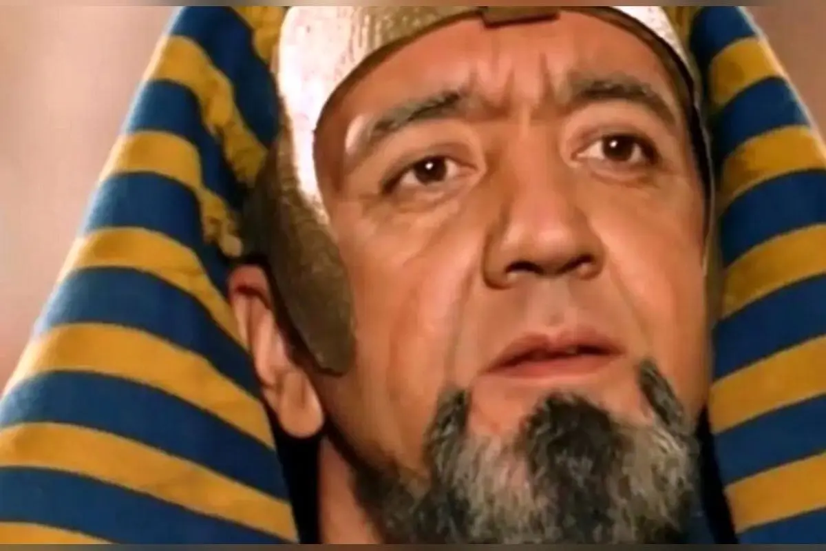 تصویر نادر از رضا رضوی در جشن تولد ۶۰ سالگی در آمریکا؛ بازیگر نقش هرمهب یوسف پیامبر در کنار خانواده