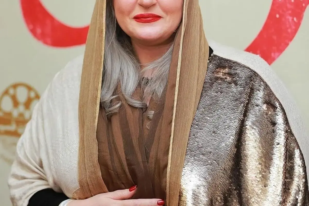 ادای بازی نعیمه نظام‌دوست با تغییر چهره ترسناک و شوخی با گوله نمک!