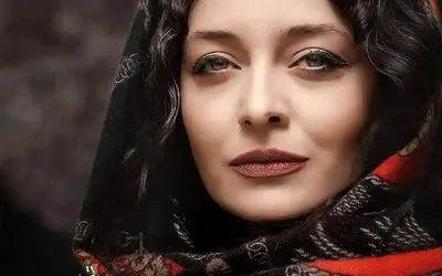 تصویر جدید ساره بیات با طراحی چهره خاص و هدیه نفیس هوادار عاشق‌پیشه