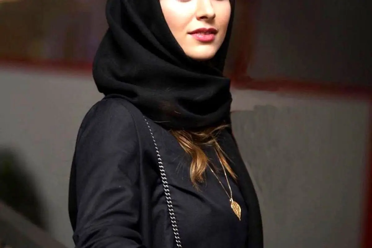 میکاپ خاص و خط چشم زرد رنگ لاله مرزبان در جدیدترین عکس اینستاگرامش | استایل جذاب و متفاوت