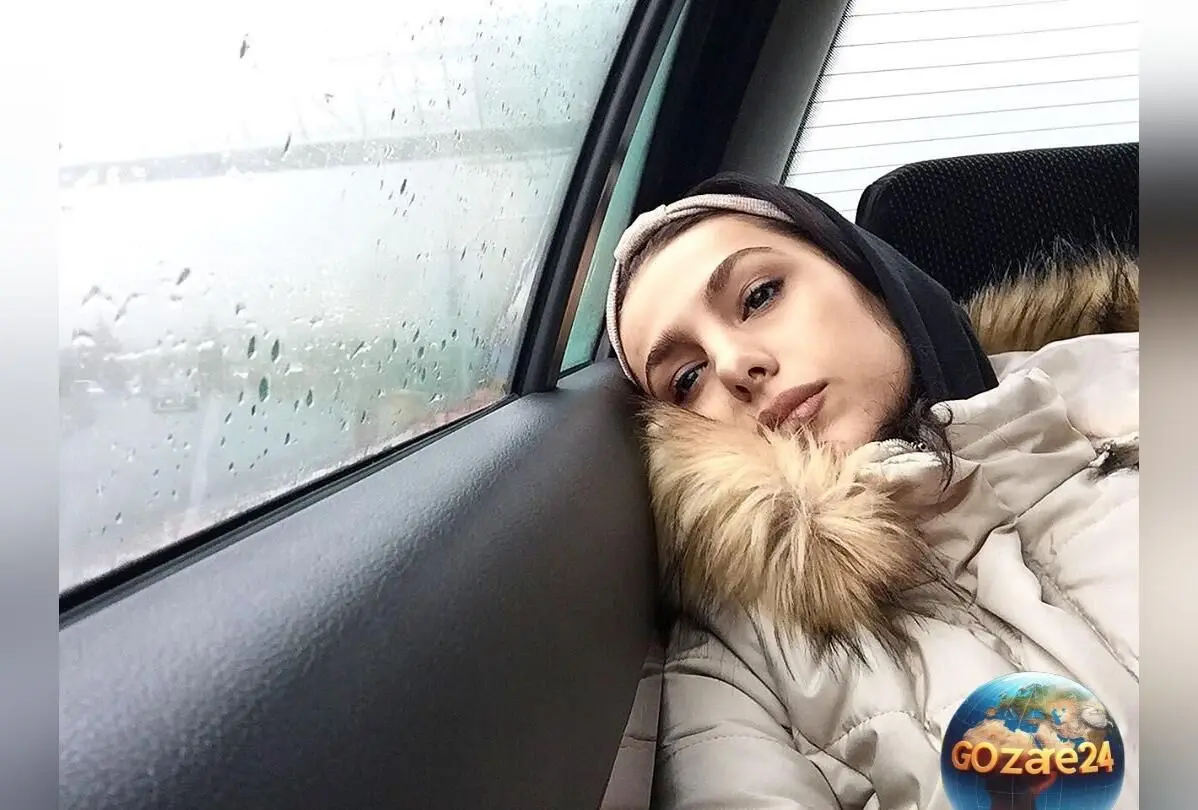 جوانه دلشاد با استایل شیک و چندلایه جین لاکچری در بالاشهر تهران | زندگی و استایل ستاره اینستاگرام